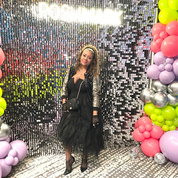 LIKE TO BE NOTIFIED FOR MY LIVE SHOW! - Picture 4 of 10